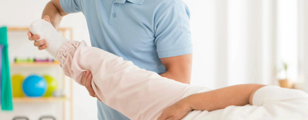 Post-Surgical Hip Rehab: A Physical Therapist’s Guide