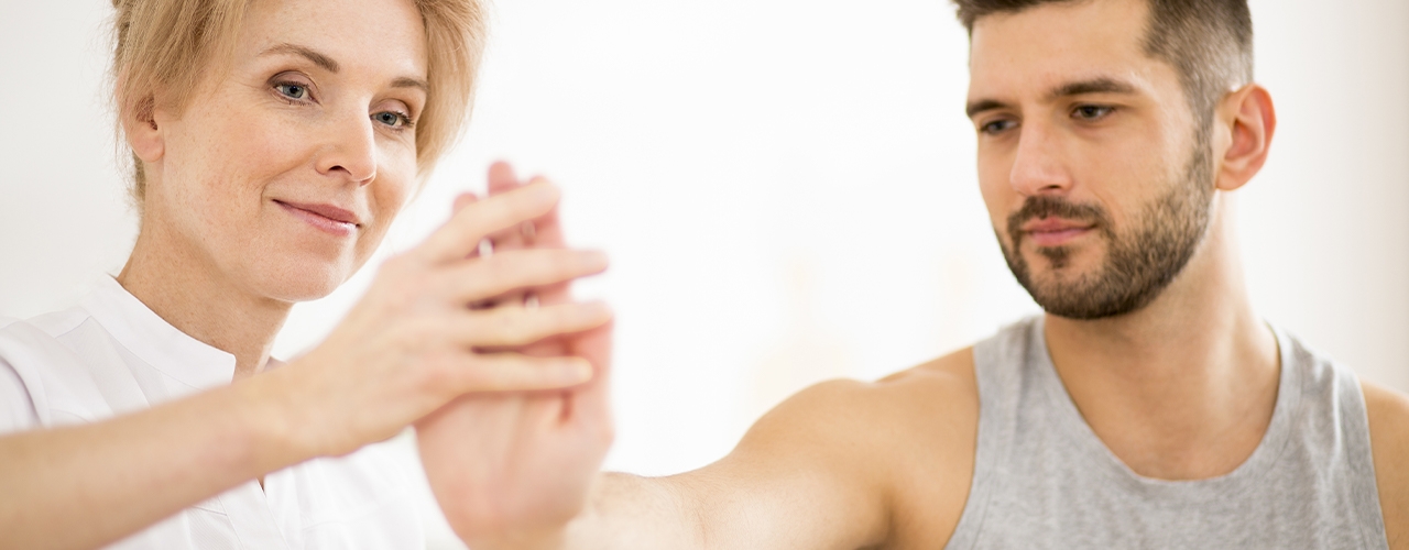 physical-therapy-clinic-view-more-conditions-main-street-partners